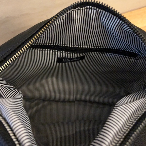 Marvolia Crossbody PU Leather Shoulder Bag - Picture 9 of 11